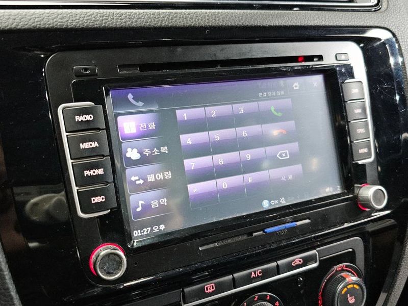 2015 Volkswagen Jetta 2.0 TDI BlueMotion 6th photo 16