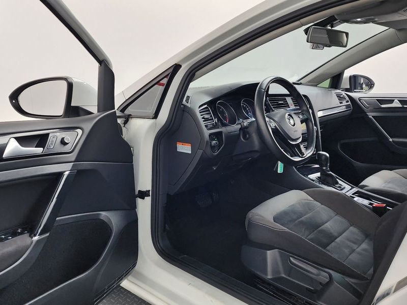 2015 Volkswagen Golf 2.0 TDI photo 10