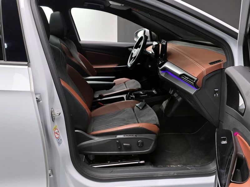 2023 Volkswagen ID.4 Pro photo 11