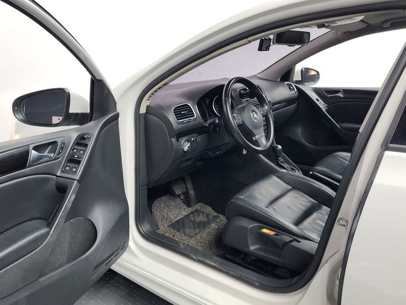 2013 Volkswagen Golf 2.0 TDI StyleEdition photo 10