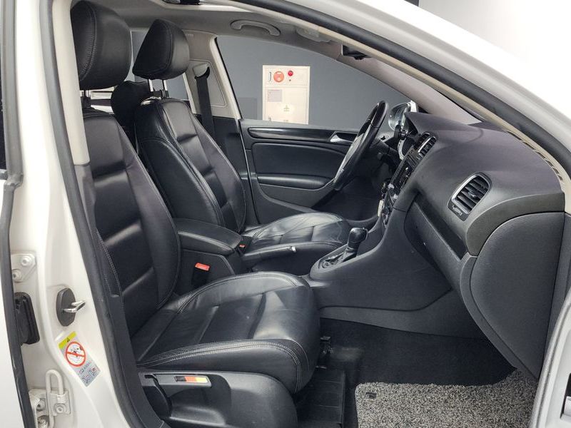 2013 Volkswagen Golf 2.0 TDI StyleEdition photo 11