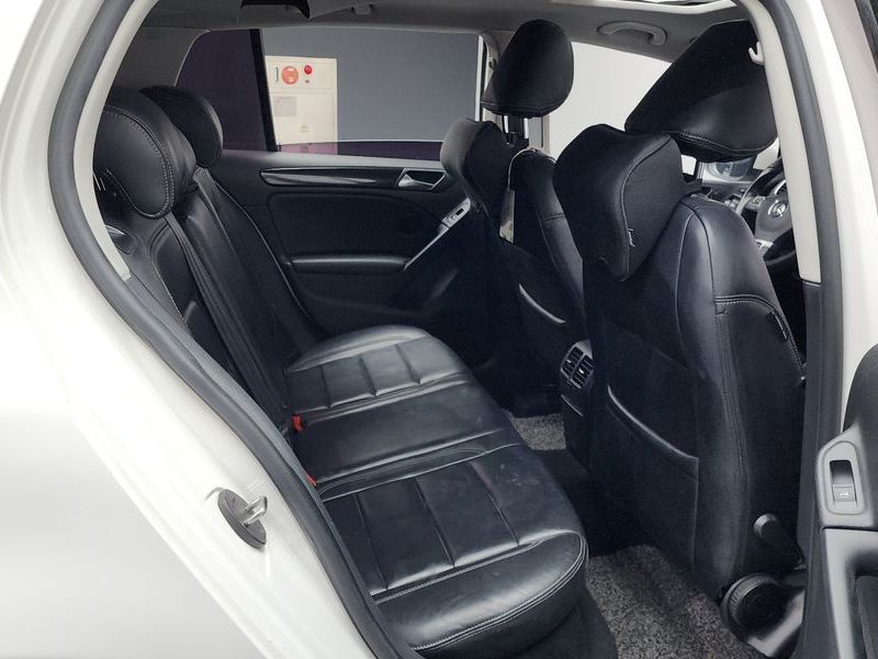 2013 Volkswagen Golf 2.0 TDI StyleEdition photo 12