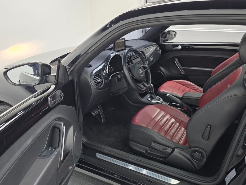 2014 Volkswagen Beetle 2.0 TDI 3rd photo 11