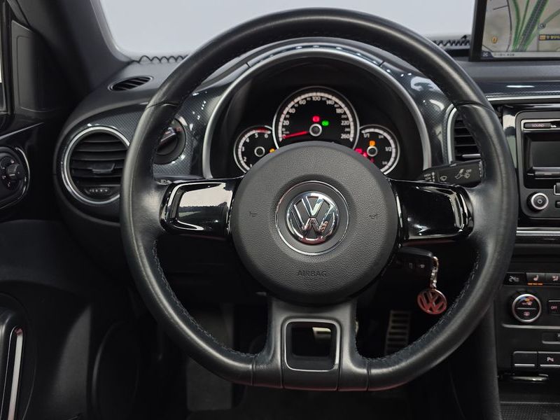 2014 Volkswagen Beetle 2.0 TDI 3rd photo 13