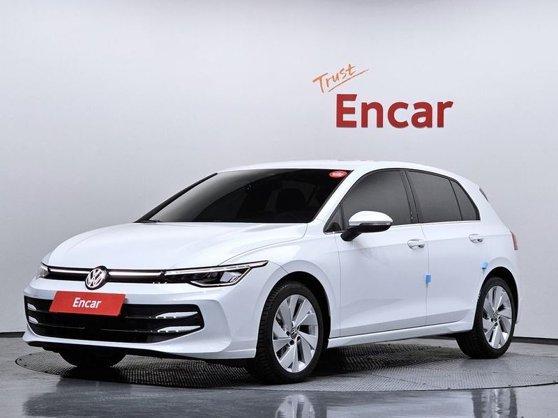 2025 Volkswagen Golf 2.0 TDI Premium photo 1