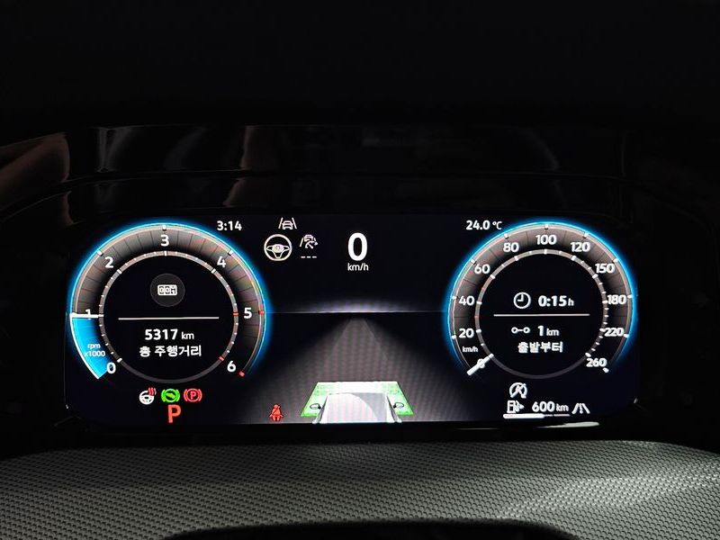 2025 Volkswagen Golf 2.0 TDI Premium photo 8