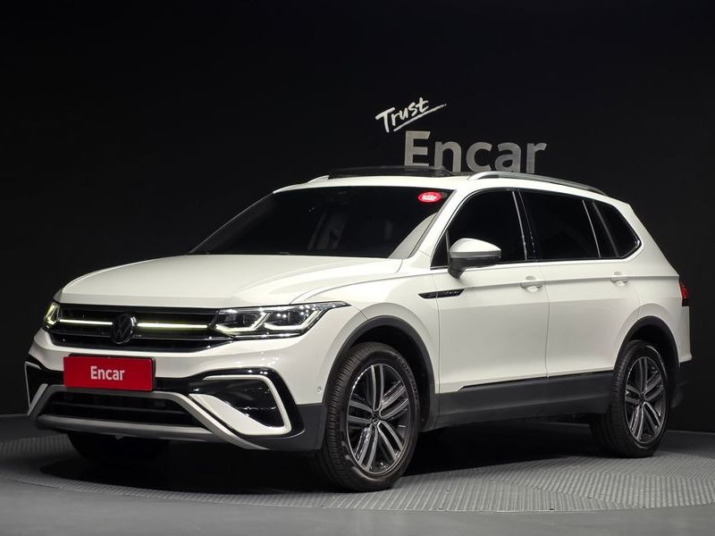 2024 Volkswagen Tiguan 2.0 TSI Prestige photo 1