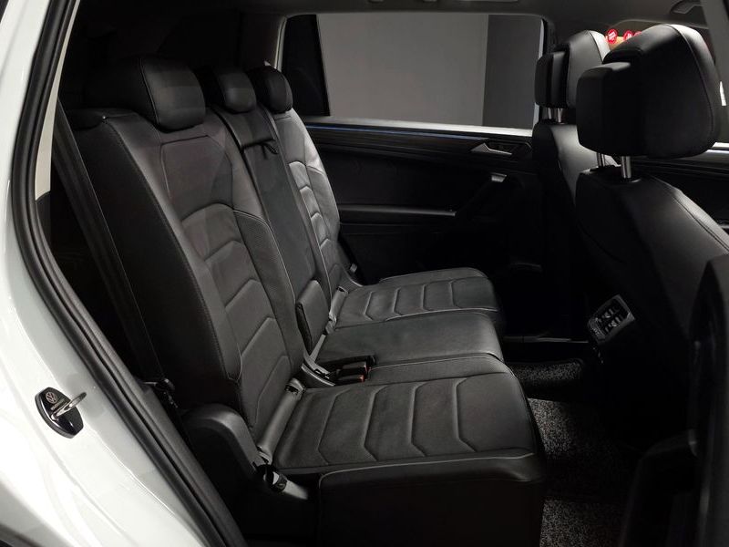 2024 Volkswagen Tiguan 2.0 TSI Prestige photo 12