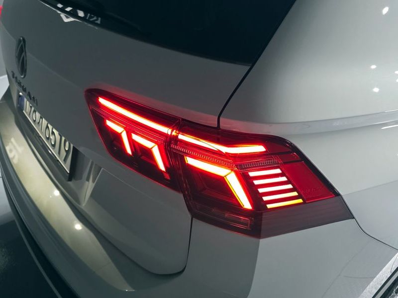 2024 Volkswagen Tiguan 2.0 TSI Prestige photo 29