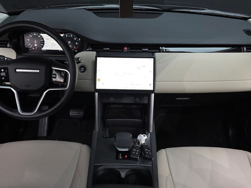 2025 Land Rover Discovery Sport P250 S photo 7