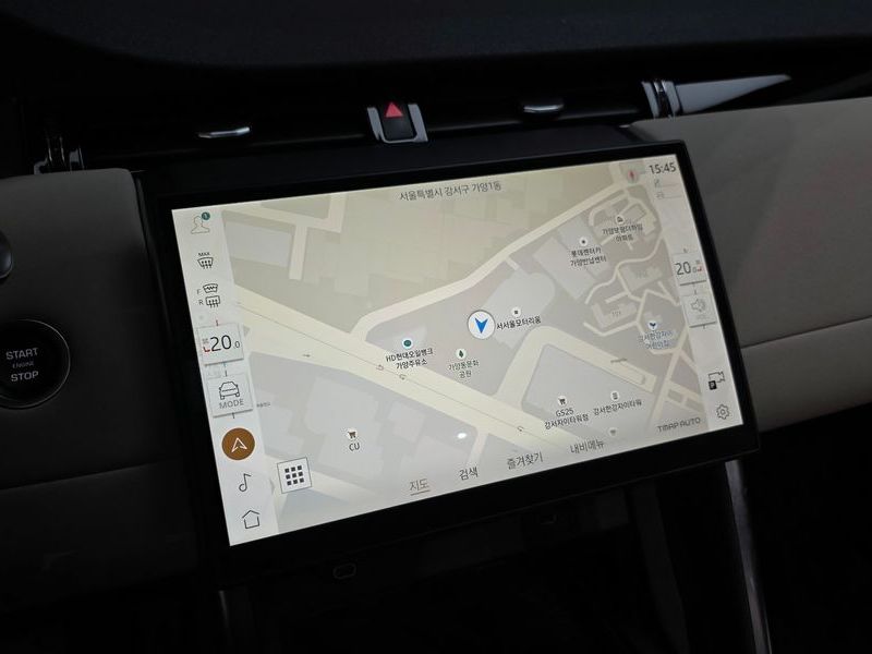 2025 Land Rover Discovery Sport P250 S photo 15