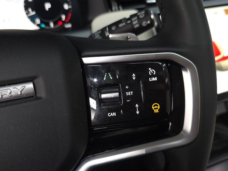 2025 Land Rover Discovery Sport P250 S photo 27
