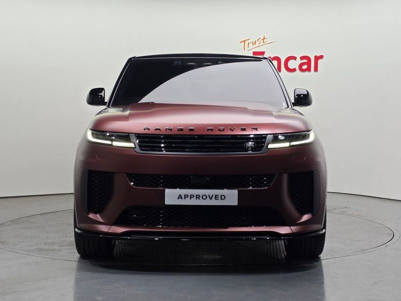 2025 Land Rover Range Rover Sport P635 SV Edition 2 photo 8