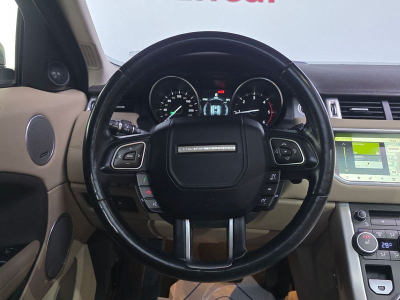 2017 Land Rover Range Rover Evoque 2.0 TD4 SE photo 12