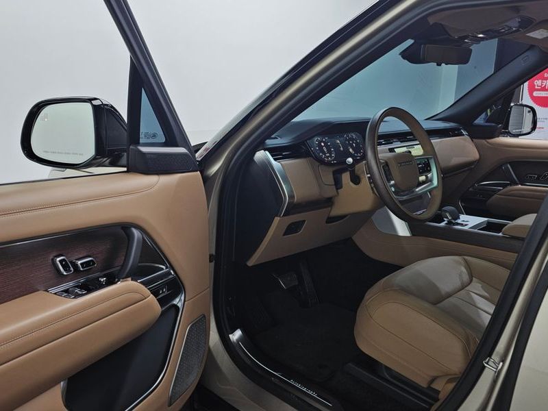 2024 Land Rover Range Rover P530 Autobiography photo 11