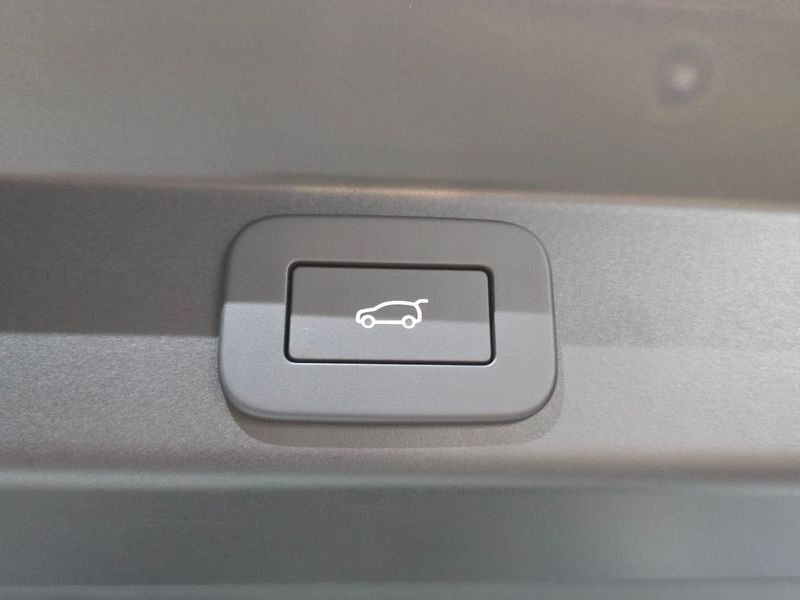2025 Land Rover Range Rover Sport P550E Dynamic HSE photo 20