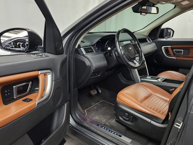 2016 Land Rover Discovery Sport 2.0 TD4 HSE Luxury photo 10