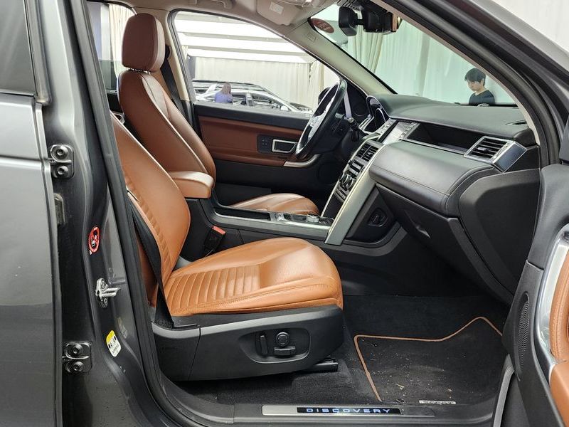 2016 Land Rover Discovery Sport 2.0 TD4 HSE Luxury photo 11