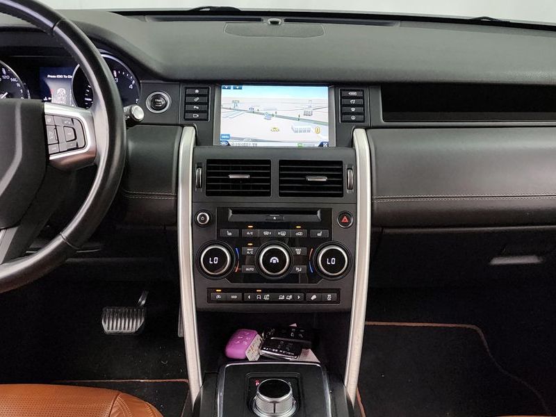 2016 Land Rover Discovery Sport 2.0 TD4 HSE Luxury photo 14