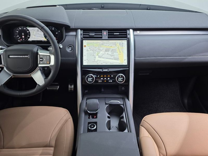 2025 Land Rover Discovery D350 Dynamic HSE photo 9