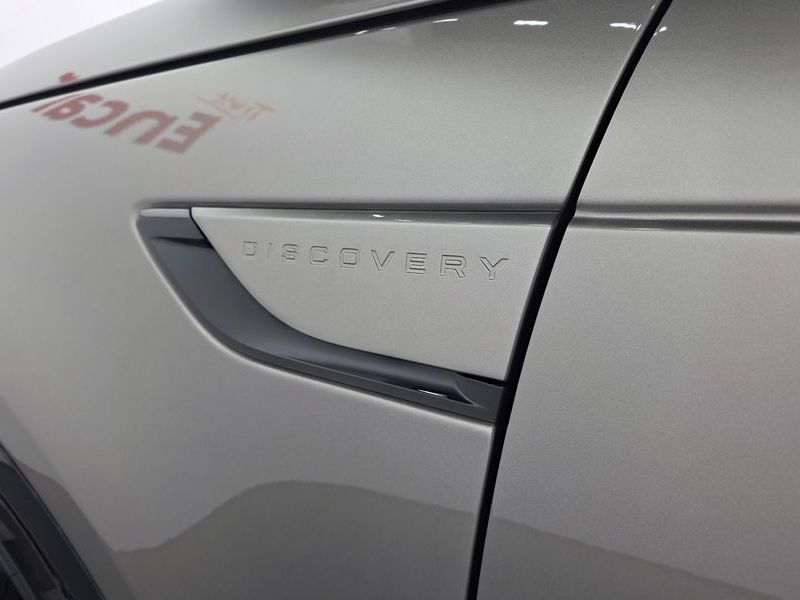 2025 Land Rover Discovery D350 Dynamic HSE photo 20