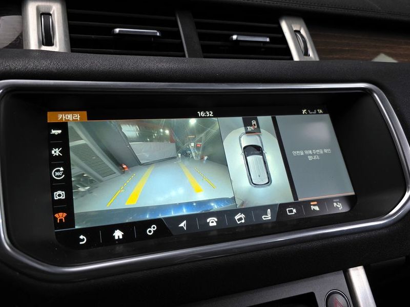 2017 Land Rover Range Rover Evoque 2.0 TD4 HSE photo 15