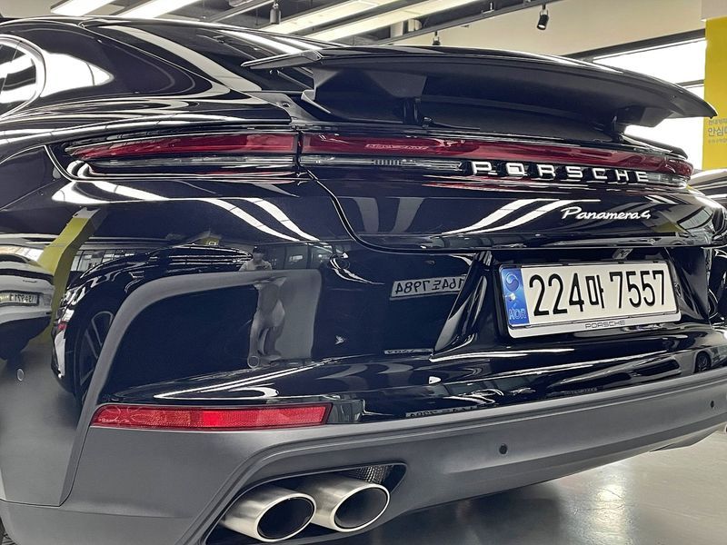 2024 Porsche Panamera 2.9 AWD photo 17