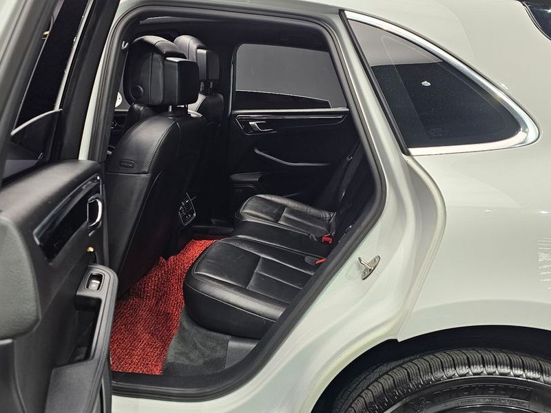 2015 Porsche Macan 3.0 S Diesel 95B photo 12