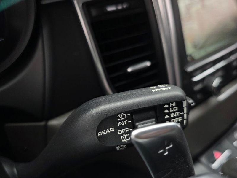 2015 Porsche Macan 2.0 95B photo 20