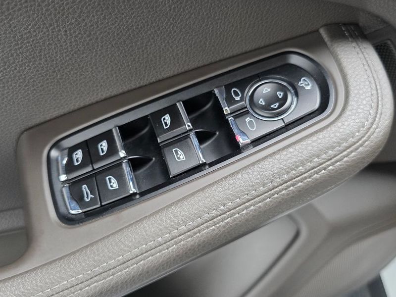 2015 Porsche Macan 2.0 95B photo 28