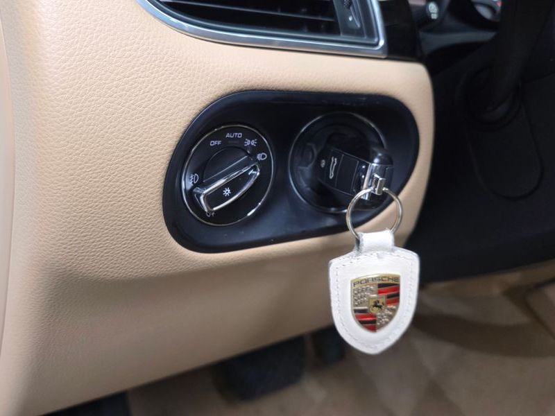 2015 Porsche Macan 3.0 S Diesel 95B photo 17
