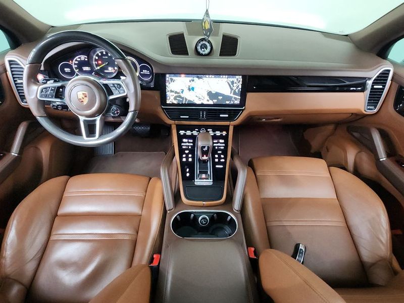 2020 Porsche Cayenne 3.0 E-Hybrid photo 7