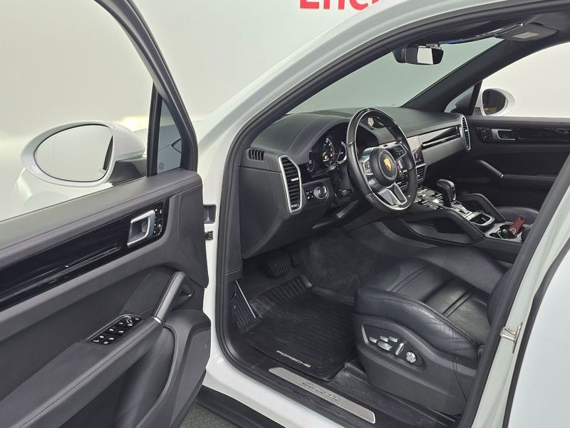 2020 Porsche Cayenne 3.0 E-Hybrid photo 10