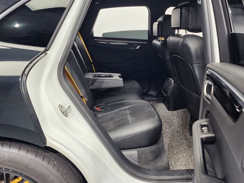 2019 Porsche Macan 2.0 95B photo 12