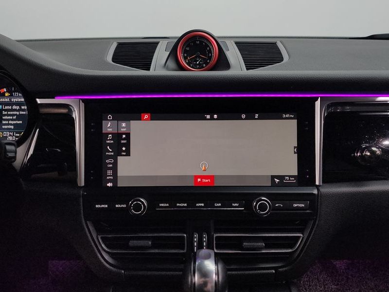 2019 Porsche Macan 2.0 95B photo 15
