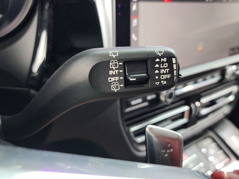 2019 Porsche Macan 2.0 95B photo 19