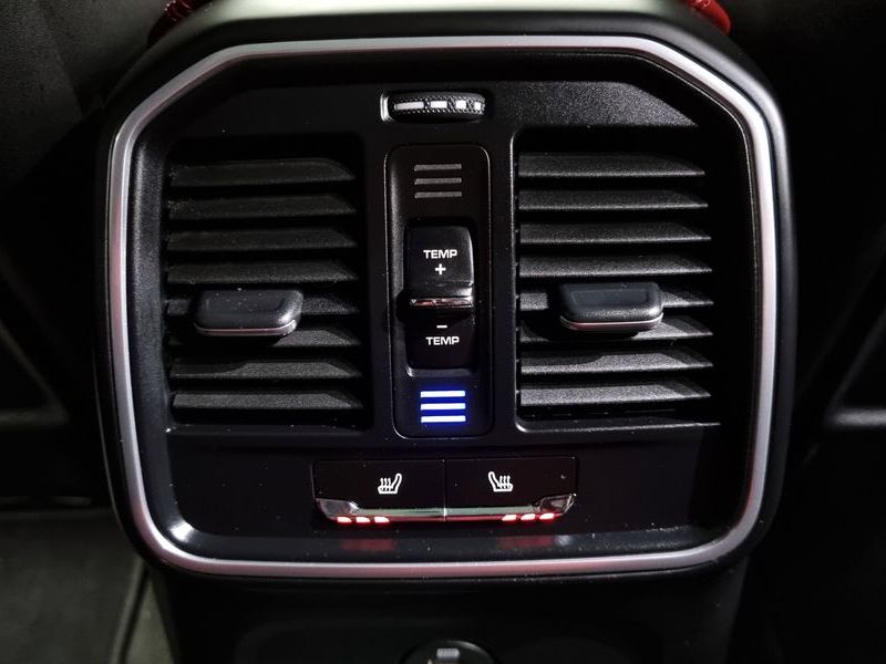 2018 Porsche Macan 3.0 GTS 95B photo 17