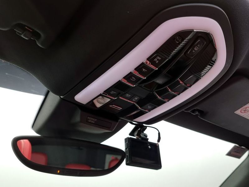 2018 Porsche Macan 3.0 GTS 95B photo 18