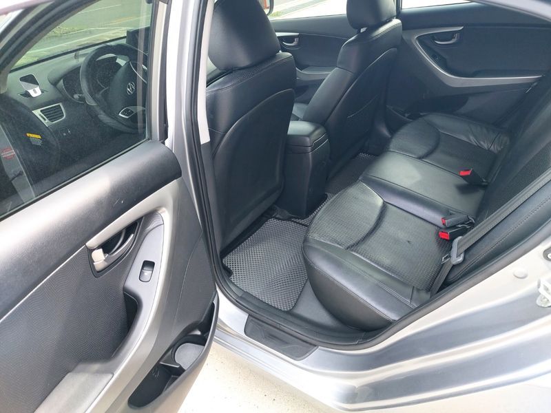 2012 Hyundai Avante M16 GDI Luxury photo 10