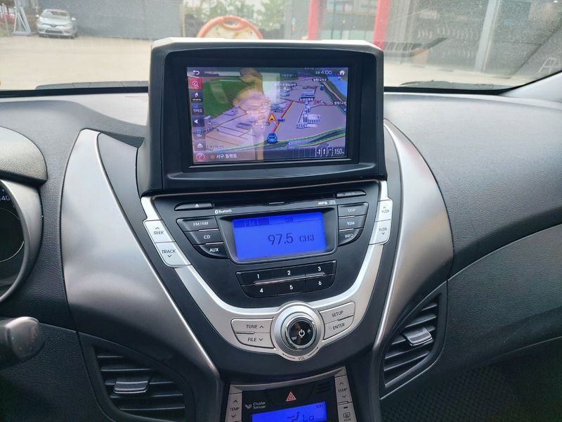2012 Hyundai Avante M16 GDI Luxury photo 12