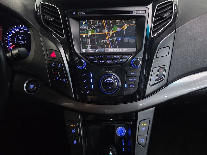 2012 Hyundai i40 살룬 1.7 VGT Smart photo 13