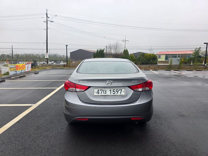 2012 Hyundai Avante M16 GDI Luxury photo 8