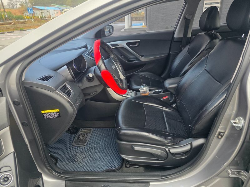 2012 Hyundai Avante M16 GDI Luxury photo 13