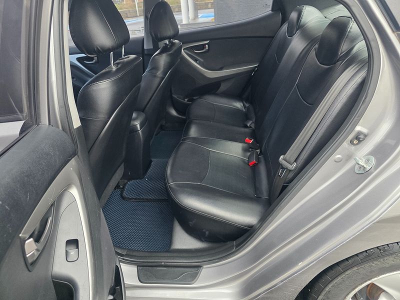 2012 Hyundai Avante M16 GDI Luxury photo 15
