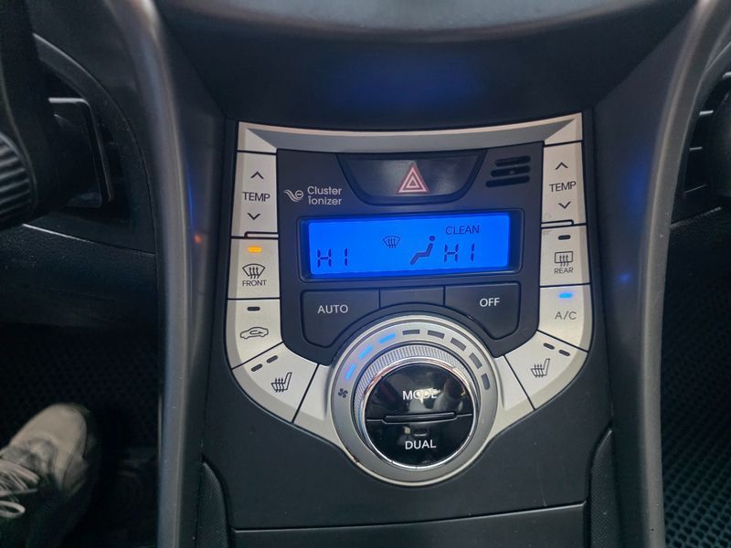 2012 Hyundai Avante M16 GDI Luxury photo 18