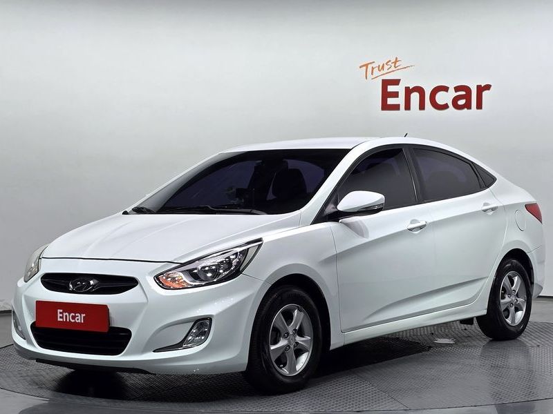 2012 Hyundai Accent 1.4 VVT Premium photo 1