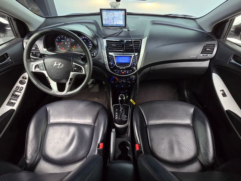 2012 Hyundai Accent 1.4 VVT Premium photo 7