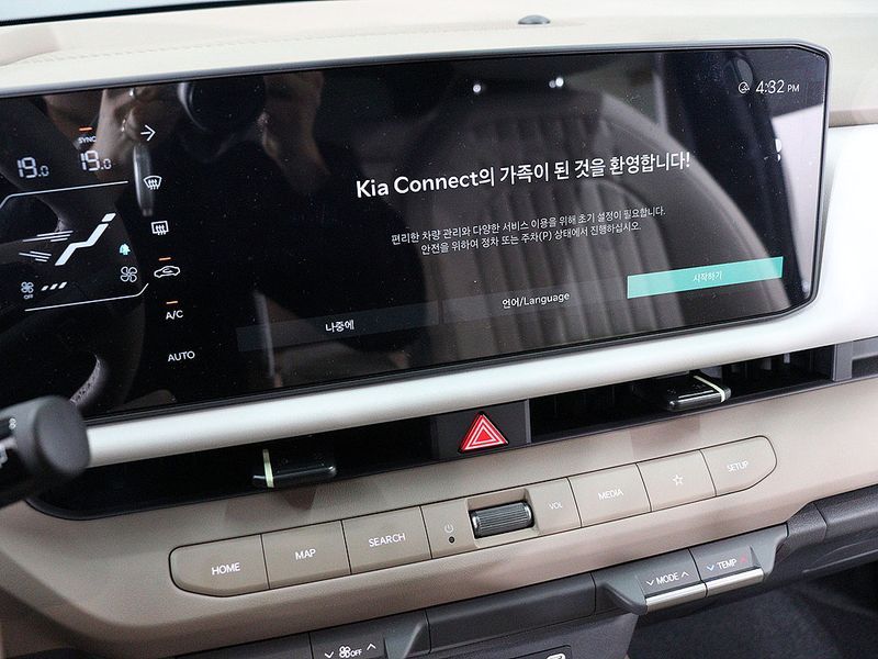 2026 Kia Seltos Gasoline 1.6T 2WD Signature X Line photo 8