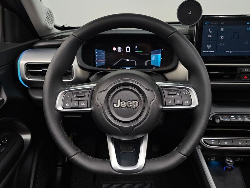 2024 Jeep Avenger Altitude photo 13