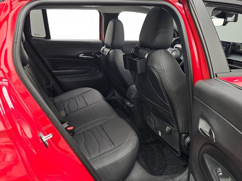 2024 Jeep Avenger Altitude photo 26